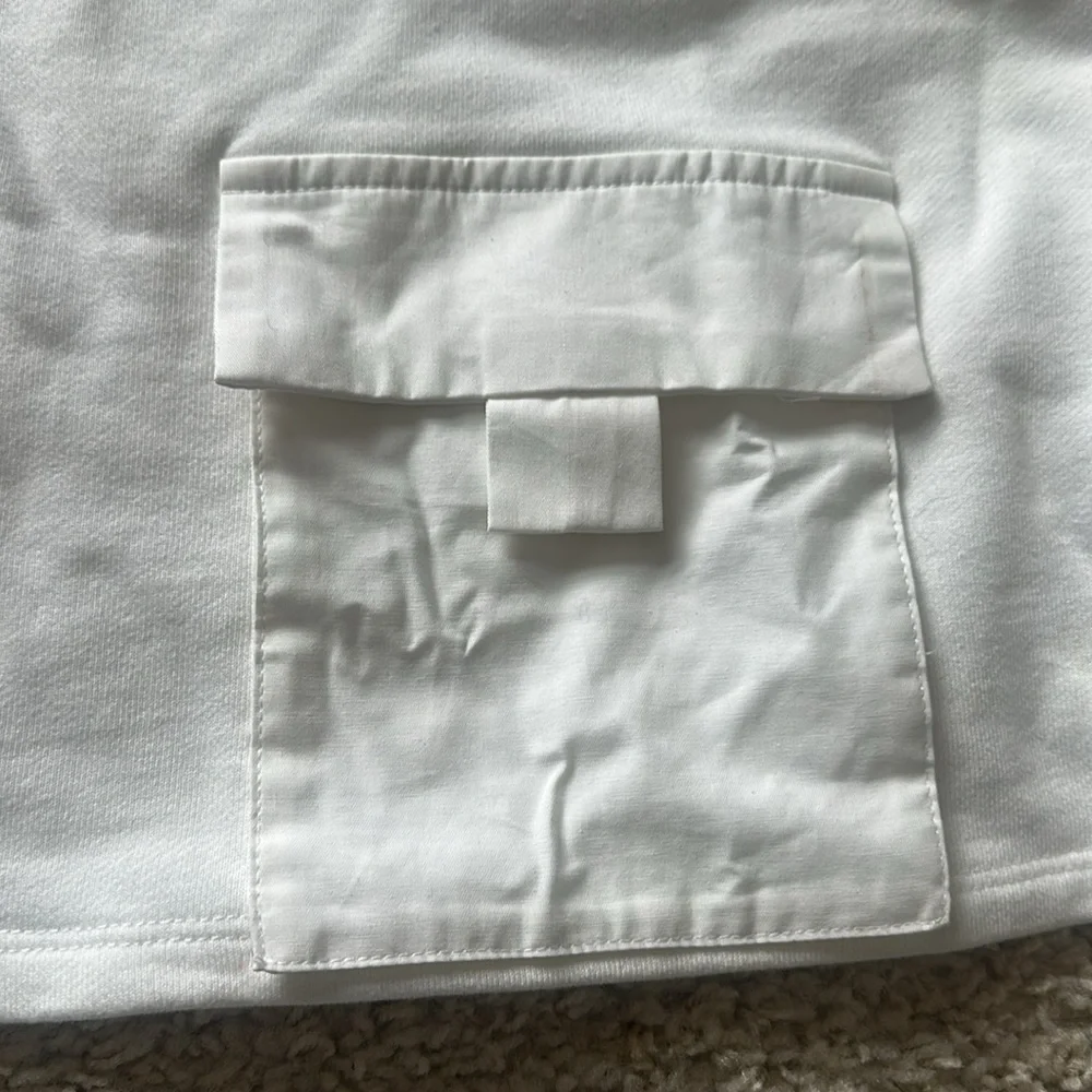 Women’s cropped cream sweatshirt - Picture 4 of 5